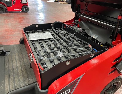 Carretilla Elevadora Electrica 1.800 kg. 4